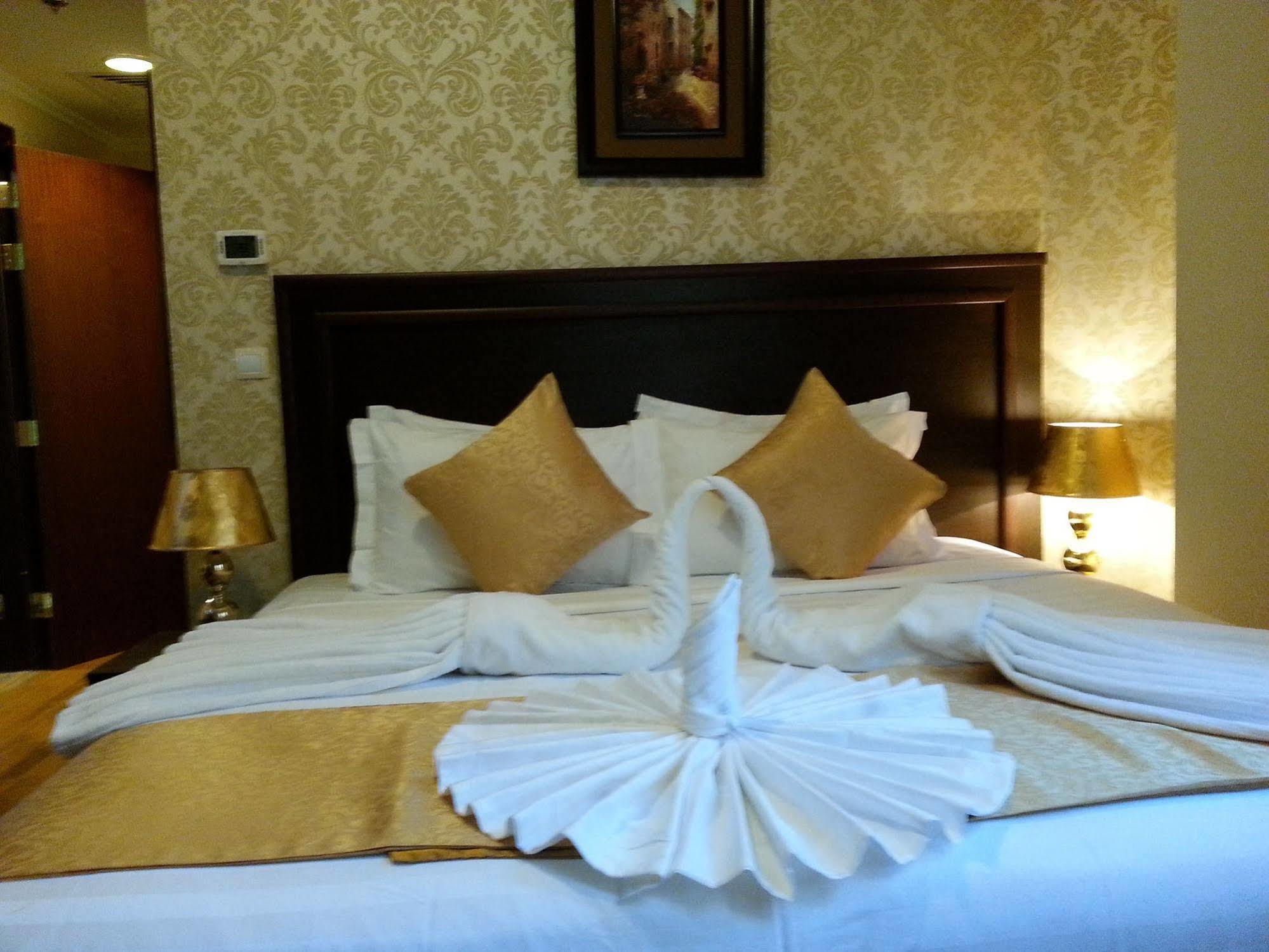Deyar Al Eiman Hotel Медина Экстерьер фото