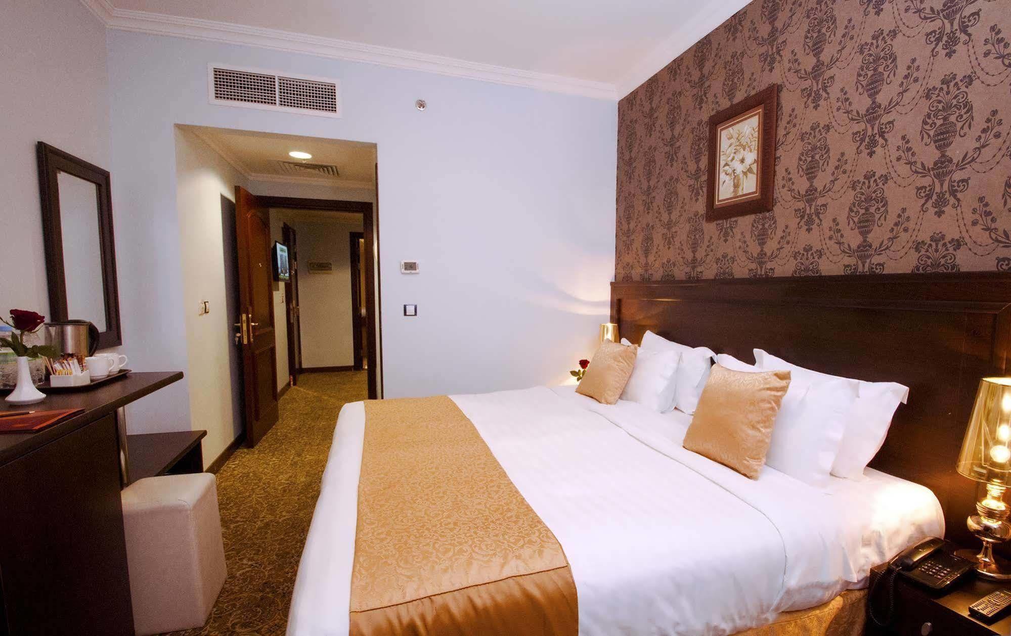 Deyar Al Eiman Hotel Медина Экстерьер фото